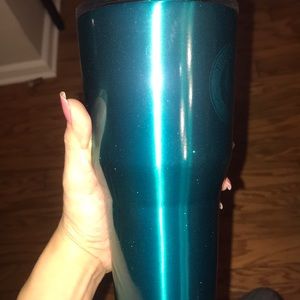 BNWT🥂🌺 Truenorth 30OZ glitter tumbler statement